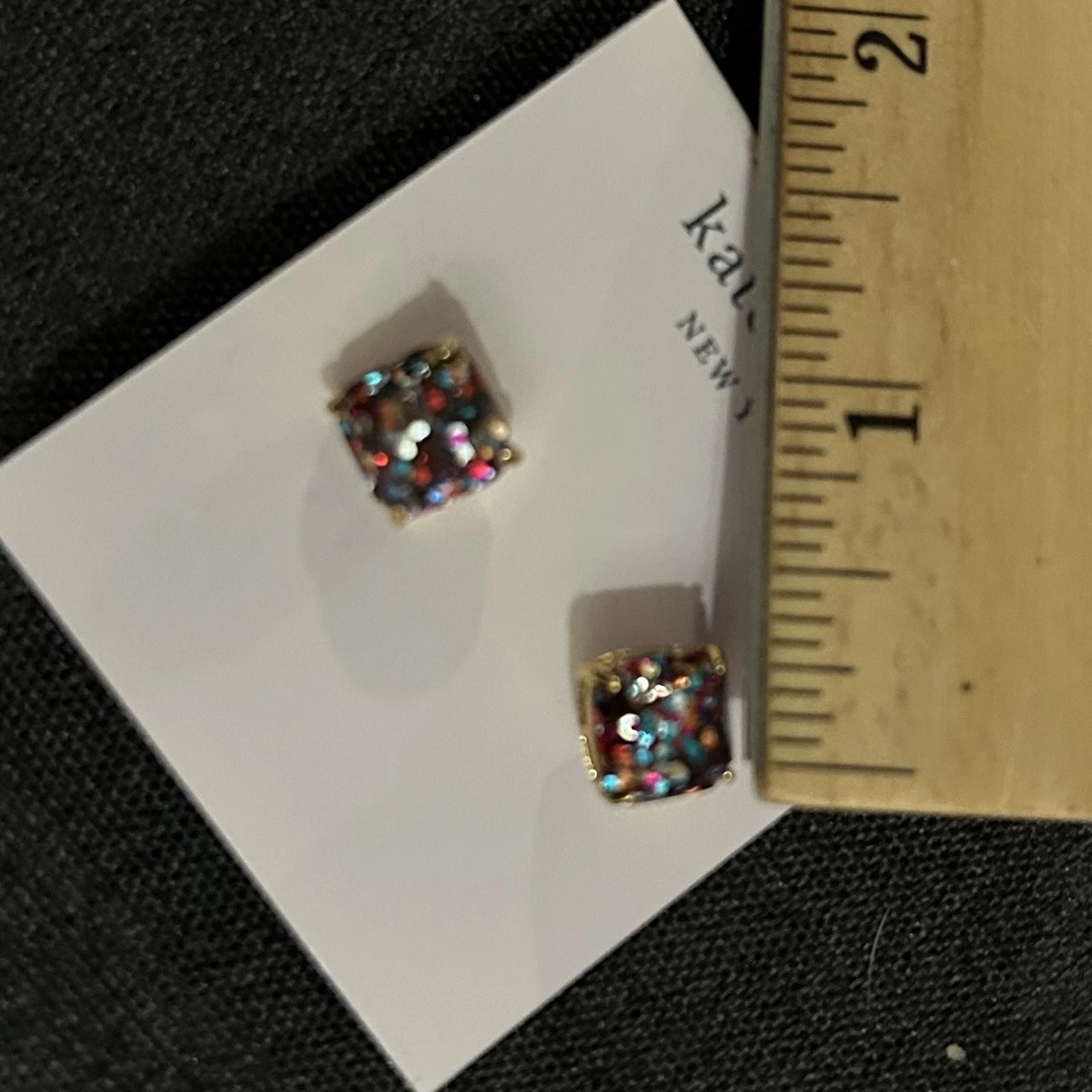 Orecchini nuovi con etichette Kate Spade quadrati mini glitter borchie confetti multicolore