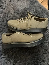 NEW Dr. Martens LA004 Quad Womens 10 Men 9 Olive Green Platform Chunky Sole Shoe