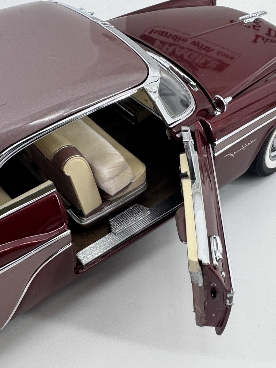 ダンバリーミント製　1956 デソート　スポーツマンクーペ　1:24 Danbury Mint 1:24 Scale Diecast 1956 DeSoto Sportsman Coupe with