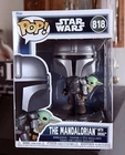 Funko Pop! Star Wars: THE MANDALORIAN w/GROGU #818 w/Protector IN HAND!!