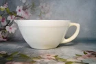 Wonderful~Vintage Fire King Anchor Hocking White Handled Batter Bowl