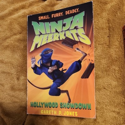 Hollywood Showdown by Gareth P. Jones signed (Paperback, 2012) Ninja Meerkats #4