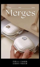 Pill Organizer Case with Carabiner, 7 Compartments,Compartmentalized Dispense...