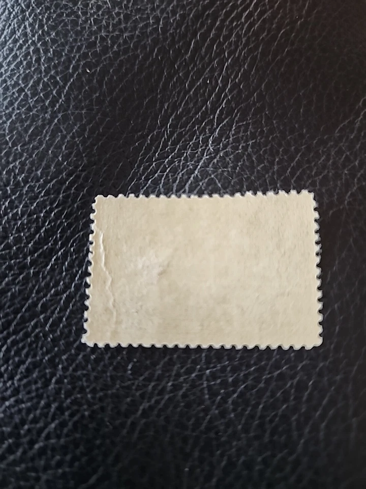 US Mint 1 Cent Huguenot Issue (1924) Stamp.  Superb Stamp. - Image 2 of 2