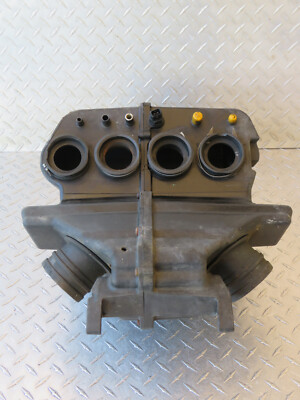 2005 05 TRIUMPH DAYTONA 650 AIR CLEANER FILTER HOUSING BOX