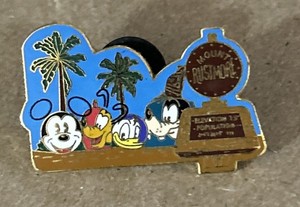 Disney Mount Rushmore Pin Donald Goofy Bahamas Cove Gold Large WDW