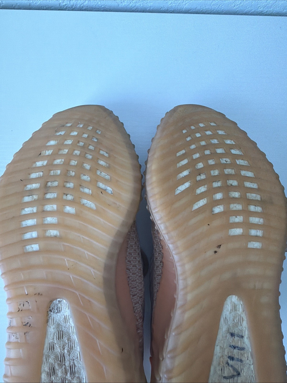 Adidas Yeezy Boost 350 V2 Clay  Sneakers Shoes 9.5 thumbnail 18