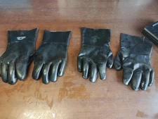 2 Pair of Ansell Edmont Neox Gloves 9-912  9-922 Made in USA (Never Used) Large