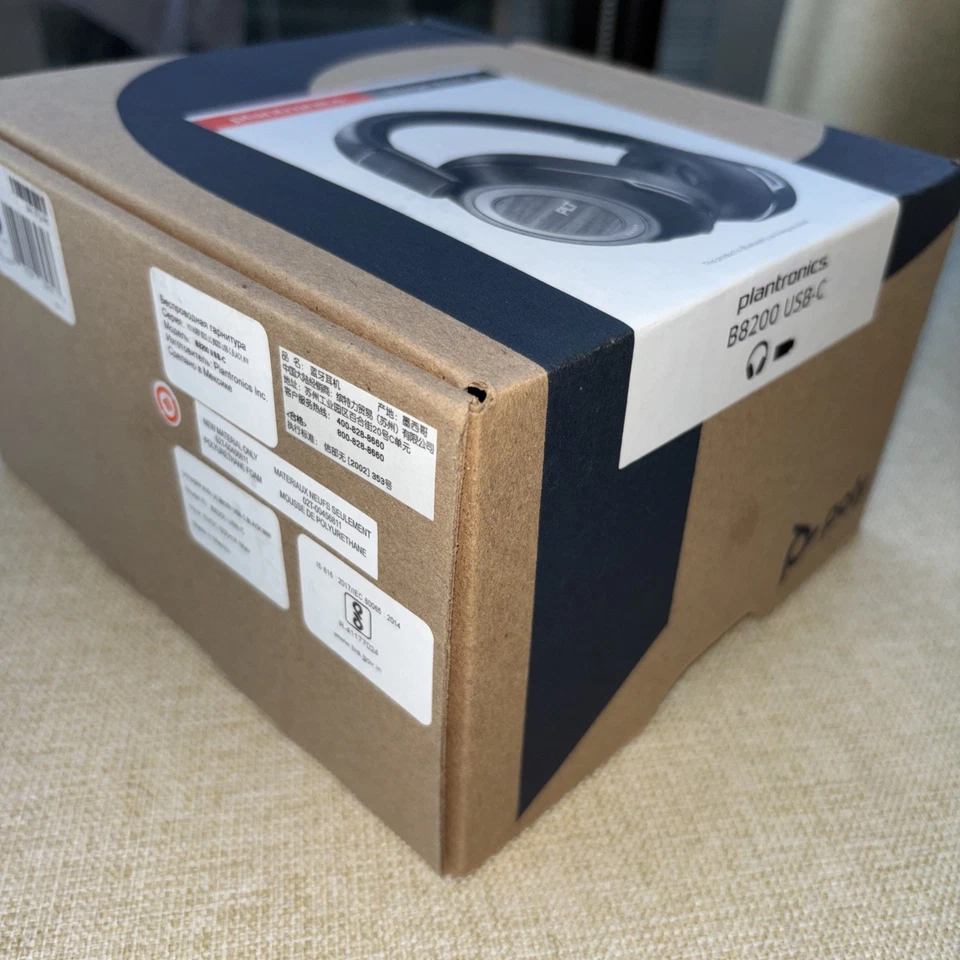 New Plantronics Voyager 8200 UC USB-C Model: B8200 - Image 2 of 4