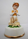 Vintage Enesco Girl Praying Music Wind Up "Lord's Prayer" Ceramic Red Label 1979 — photo 1