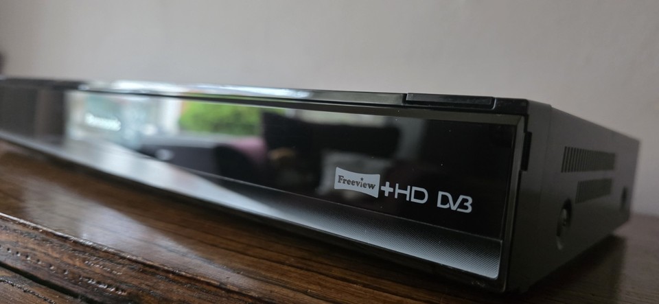 Panasonic DMR-HW100 320GB HDD Freeview Recorder With Remote Control ...