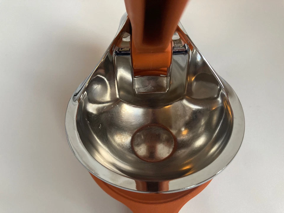 Espremedor de laranja Chef'n Citrus espremedor de frutas cítricas portátil 13" - Imagem 4 de 4