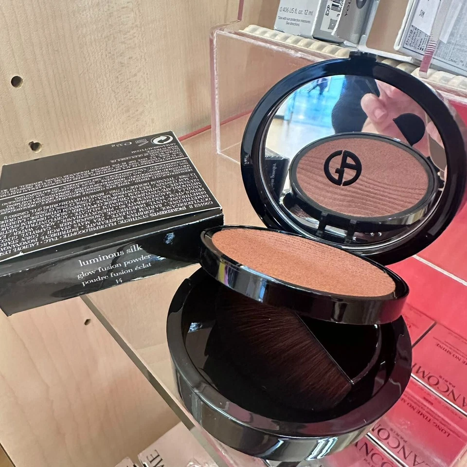 GIORGIO ARMANI LUMINOUS SILK GLOW FUSION POWDER "# 11.5" 3.5g / 0.12oz NIB - Image 2 of 2