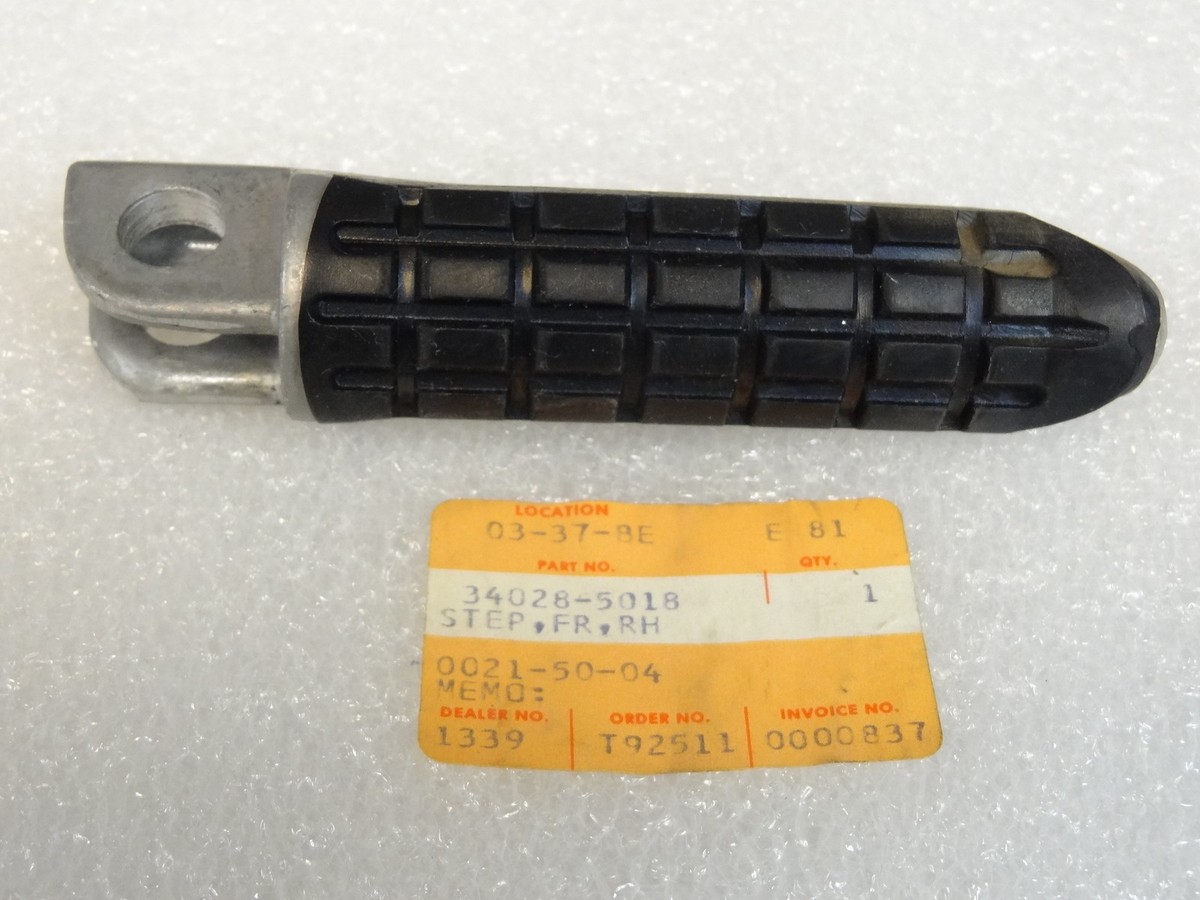 タイガ Kawasaki NOS NEW 34028-5018 Right Front Step EX ZR ZX EX250