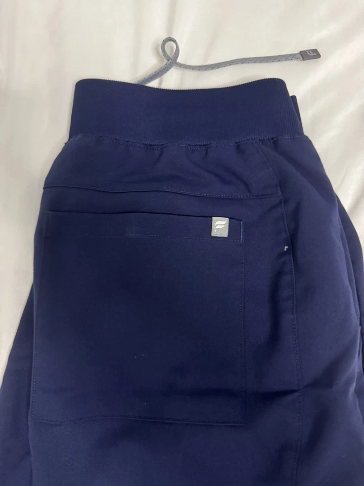 Conjunto Médico Fabletics Mujer Azul Marino - Top y Pantalones Talla M Foto 4 de 4