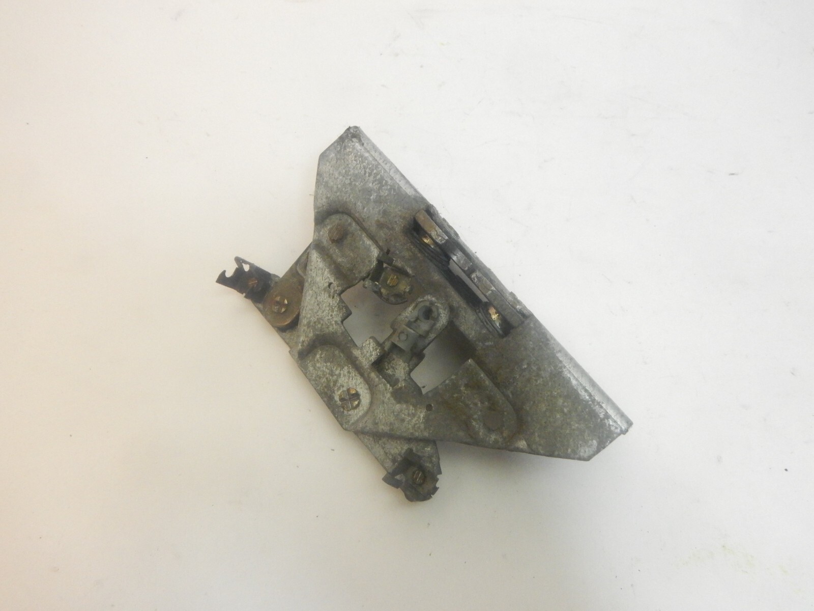 Arriba 39+ imagen jeep wrangler yj door latch assembly Thptnganamst