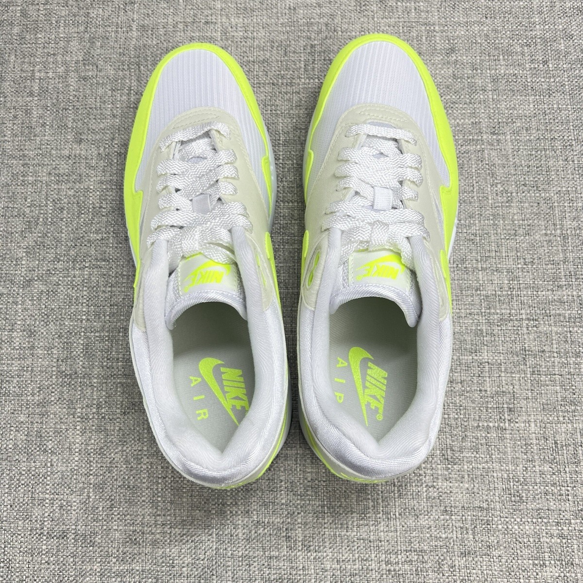 Nike Air Max 1 White Volt DZ2628-100 Women's Size 10.5 Nike Air Max 1 White Volt DZ2628-100 Women's Size 10.5