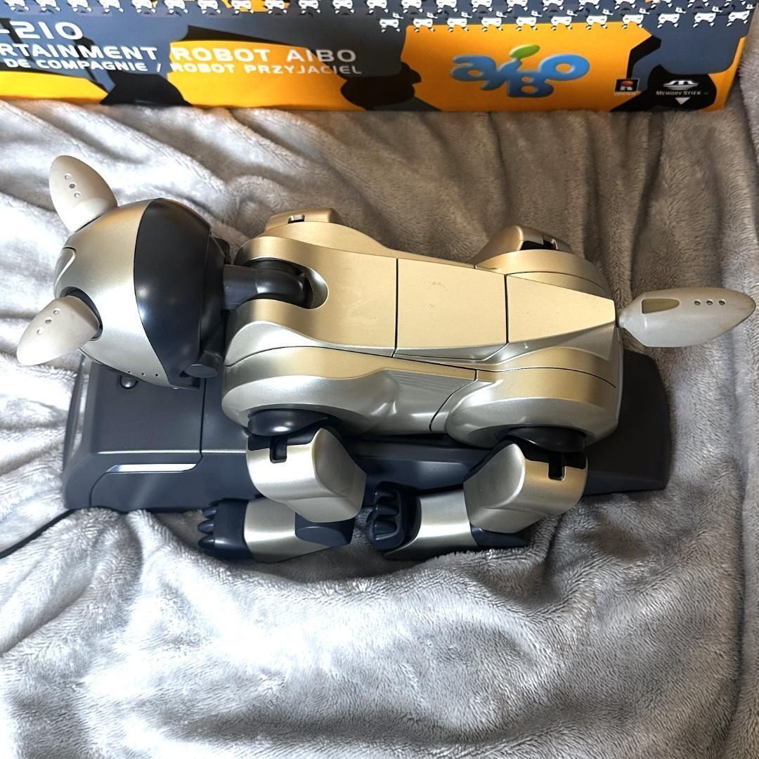 Sony AIBO ERS 210 (2nd Gen.) Robot - Silver for sale online Sony AIBO ERS 210 (2nd Gen.) Robot - Silver for sale online