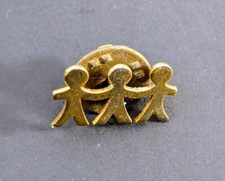 3 People holding hands Gold Tone Metal United Way Lapel Pin