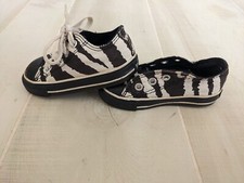 Converse All-Star Low Zebra Striped Toddler Size 5 Sneakers Black and Cream