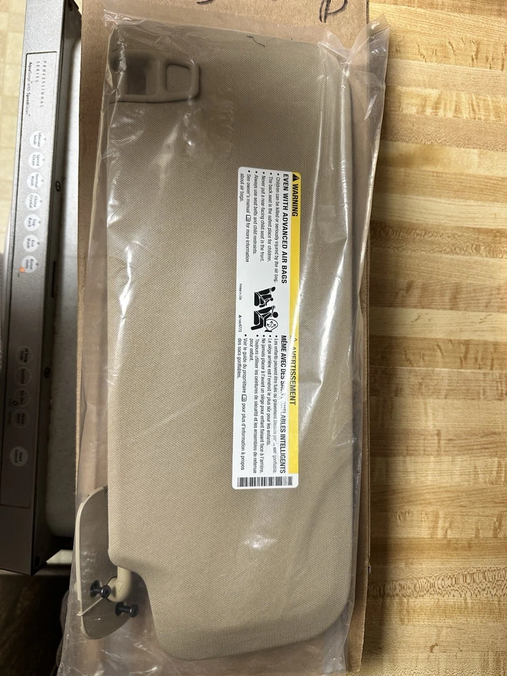 Light Cashmere Passenger Side Sunshade - GM (22850311)2007-2014 GM - 22850311 - Image 2 of 4