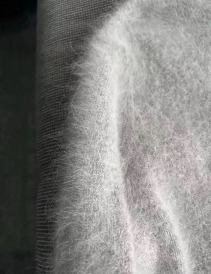 Neue Hellgrau Pullover angora 80% langhaarig, Damen/Herren tragen! - Bild 2 von 4