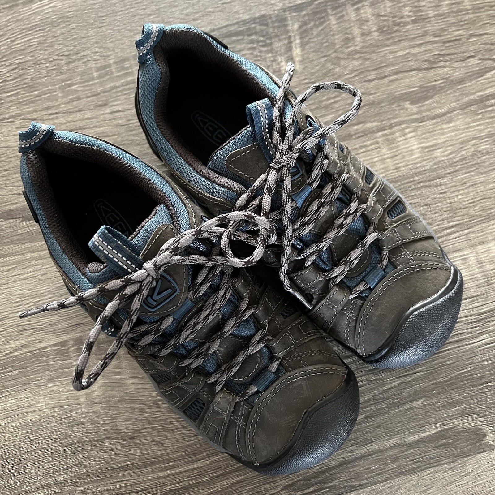 Scarpe da trekking ventilate KEEN da uomo Voyageur taglia 7 US