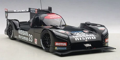 Miniature Voiture Auto 1:18 AutoArt NISSAN GTR Modélisme Racing Da Véhicules - Photo 1/1