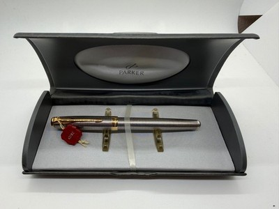 Parker Sonnet Sterling Silver Cisele Fountain Pen 18K Medium Nib w Box Unused