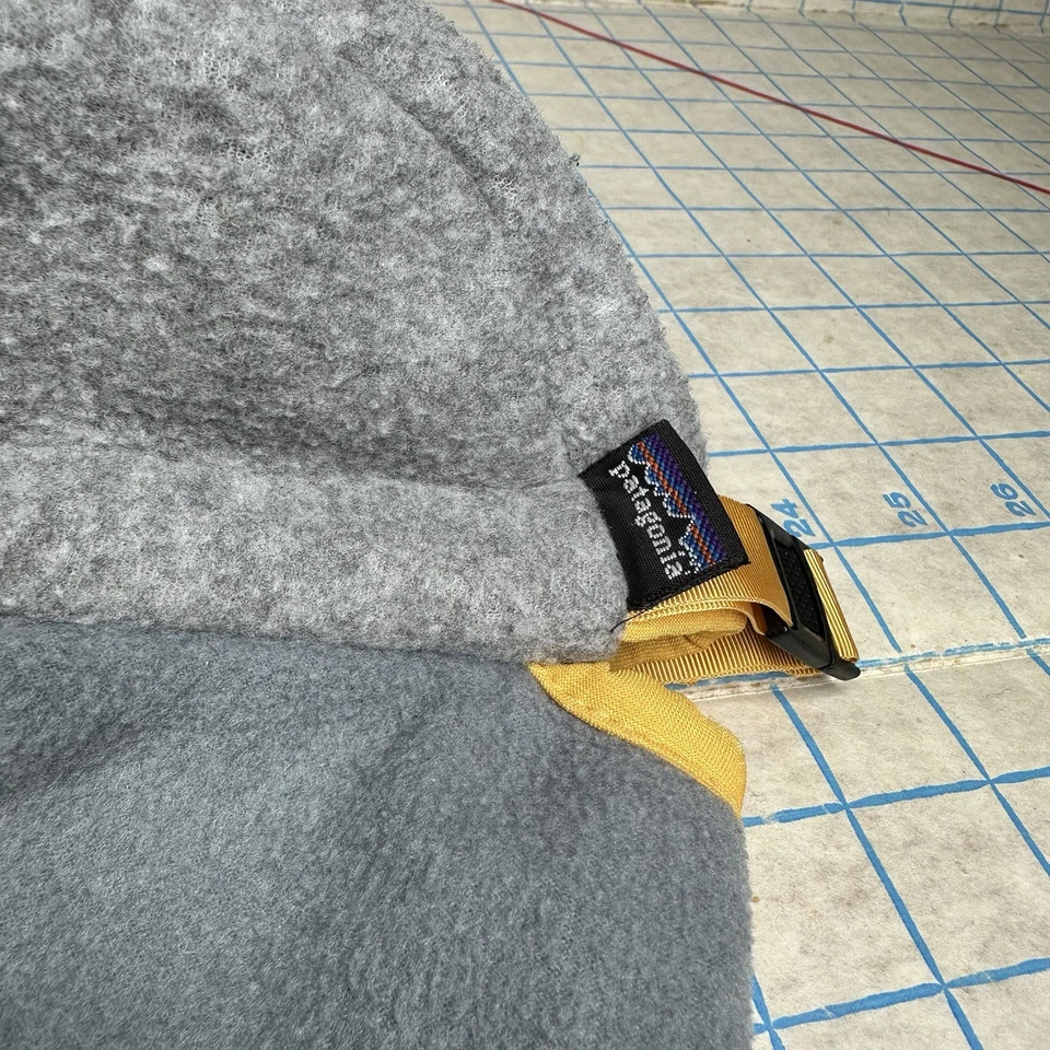 Gorra Patagonia Fleece Duckbill Synchilla Talla M Gris Amarillo Hecha en EE. UU. Gorp Foto 2 de 4
