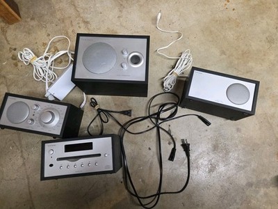 Tivoli Audio Model Two CD AM/FM Stereo Radio Henry Kloss tested works great