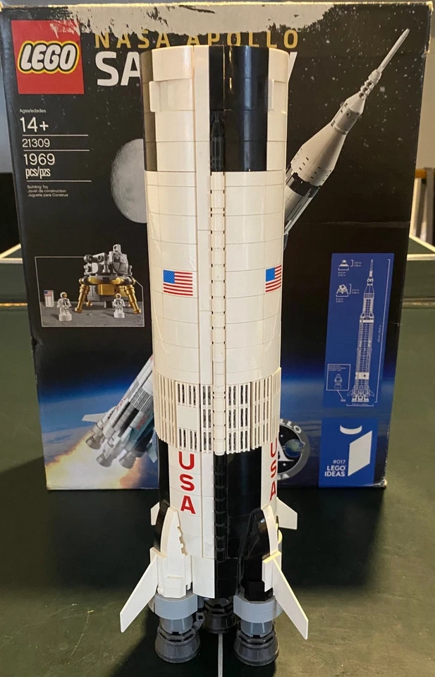 LEGO Ideas NASA Apollo Saturn V (21309) Retired Complete Set w/Box and Manual - Image 4 of 4