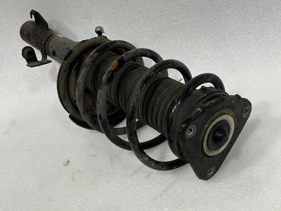 2011 VOLVO C30 LEFT DRIVER SIDE FRONT STRUT SPRING COMFORT 31277590 — 第 3/4 张图片