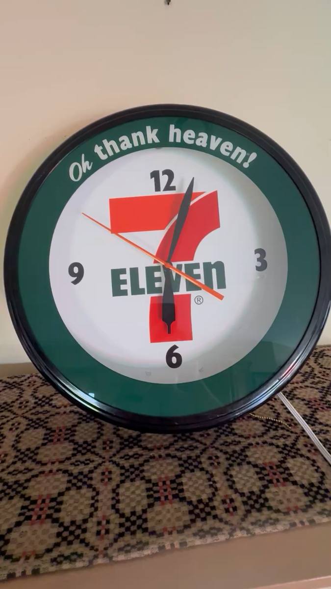 Vintage Huge Neon Light Advertising Sign 7-11 Seven Eleven Store