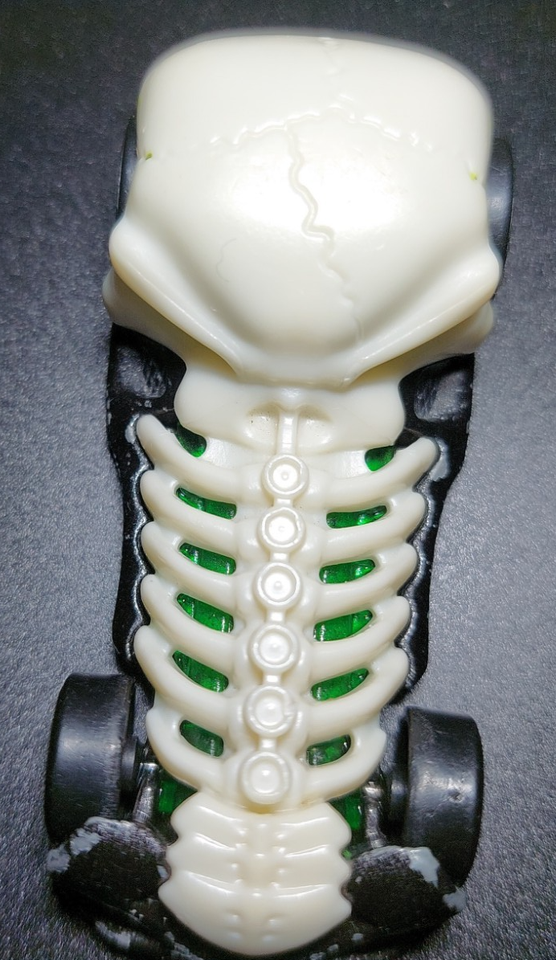 2009 Hot Wheels Skull Crusher Car White w/ Green Rims Mattel Thailand ...