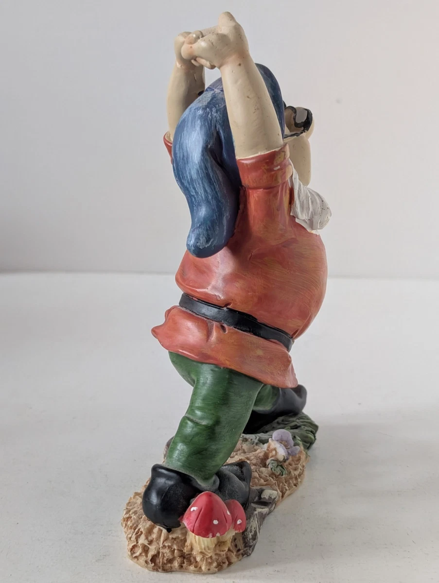 Walt Disney Snow White Seven Dwarfs Doc 20cm Resin Statue Yoga Pose Fast P&P