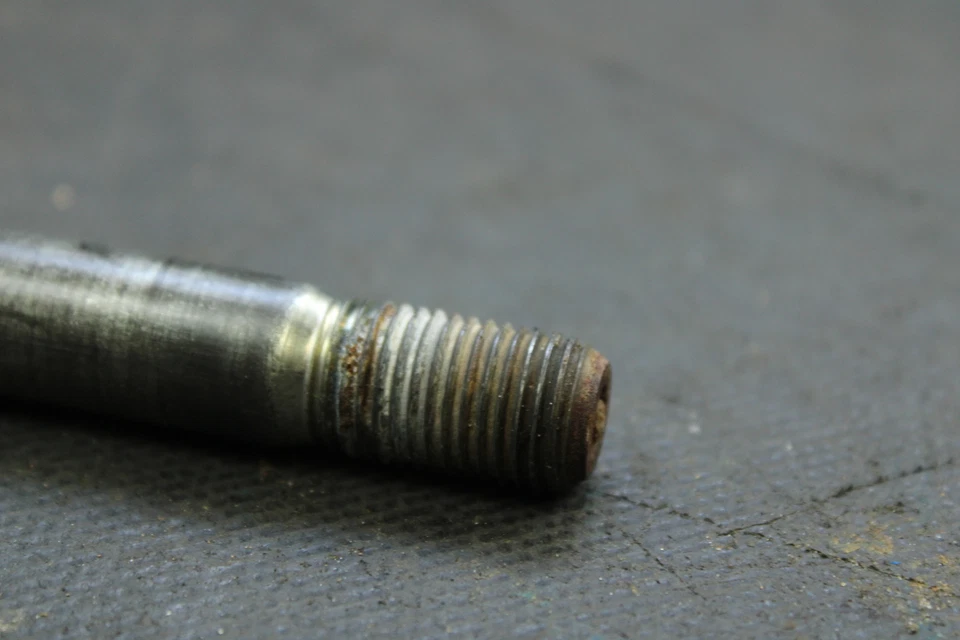 Suzuki Dr250 1990 eje delantero OEM B4429 Foto 2 de 4