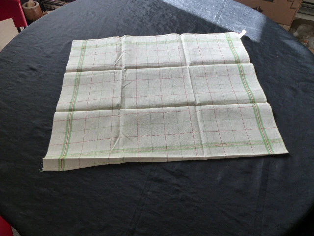 LOT DE 4 ANCIENS TORCHON MODELES DIFFERENTS EN METIS - Photo 4/4