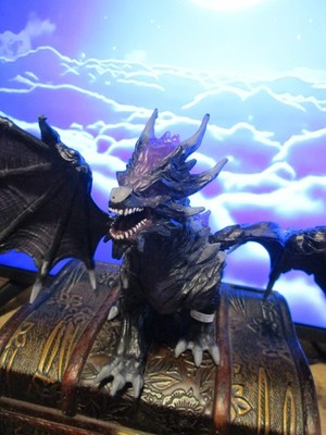 Schleich Eldrador Creatures Schattendrache Schattenwelt 70152 von 2021 Fähnchen