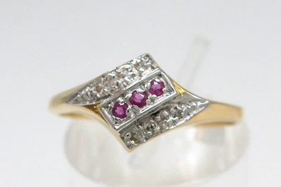 Diamant-Rubin Goldring, 585er Gelbgold, 14 Karat, 3 Rubine - Bild 1 von 4