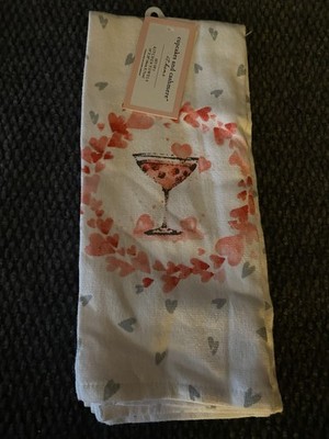 CUPCAKES AND CASHMERE KITCHEN TOWELS (3) COSMO MARTINI HEARTS 18 X 28 COTTON NWT