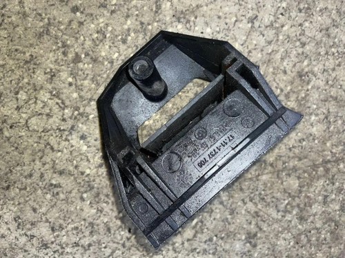 BMW 5 Touring E39 Kühlerhalter 17111737706 3.00 Diesel 105kw 1999 33970412