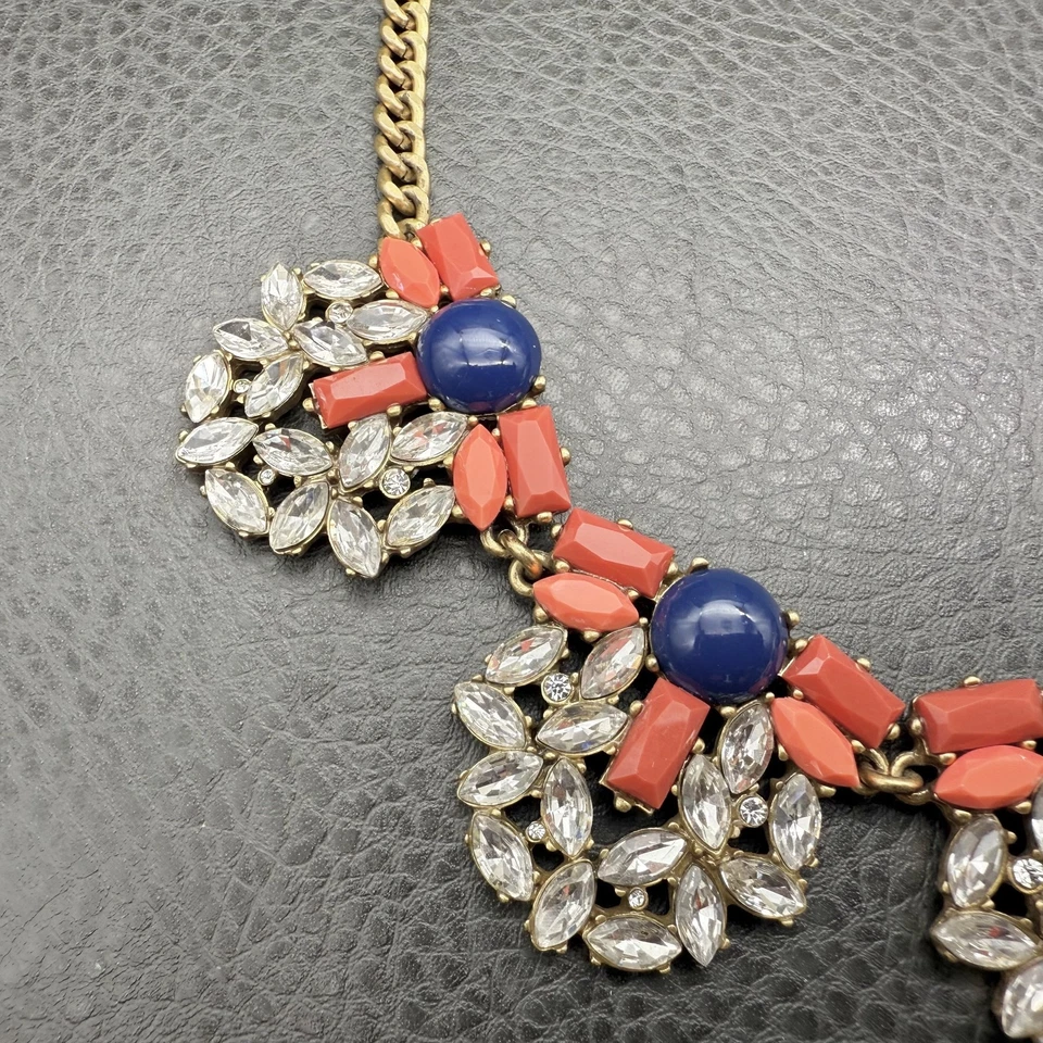 J.Crew 水晶声明项链金色蓝色珊瑚粉红色围兜厚重珠宝首饰 — 第 3/4 张图片