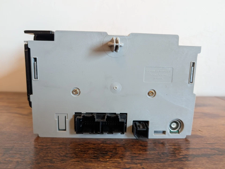 GM Chevrolet GMC Sierra Yukon Tahoe BOSE OEM Radio CD Player 20934593 Delphi - Image 2 of 4