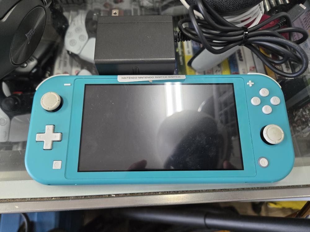 Nintendo Switch Lite HDH-001 Handheld Console - 32GB - Blue for