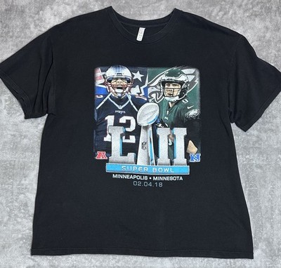 Super Bowl LII 52 Mini Helmet NFL Eagles Vs Patriots Tshirt Size XL Eagles!!!