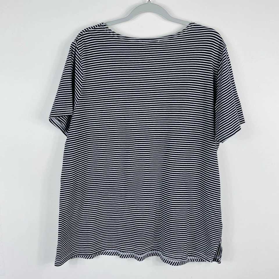 Top de algodón con apliques de flores a rayas talla XL Rebecca Malone negro blanco Foto 2 de 4