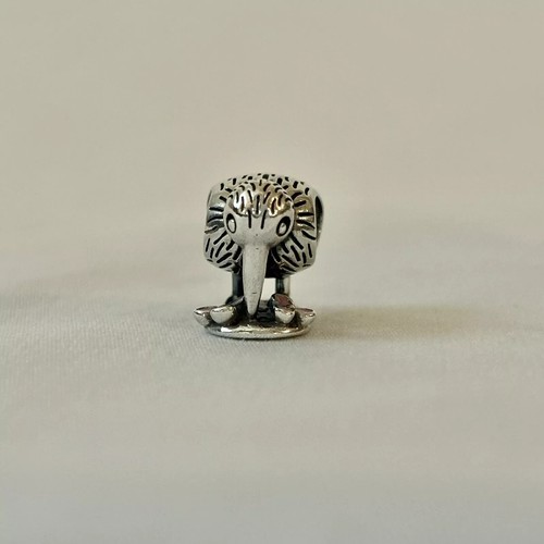 LIMITED EDITION New Zeeland Exclusive New Pandora Kiwi Bird Charm 791217EN24 - Picture 5 of 11