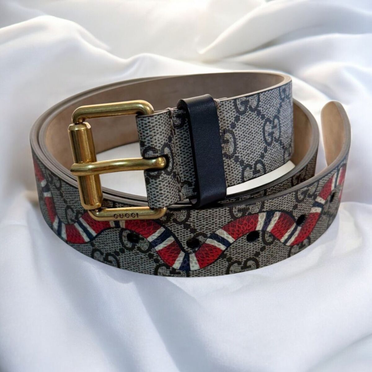 Gucci Snake Print GG Belt Beige 102cm Adjustable Size Very Gucci Snake Print GG Belt Beige 102cm Adjustable Size Very
