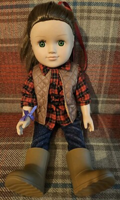 Schöne Sindy Puppe in schönem Oberteil, Hose und Stiefeln - 48 cm / 19'' - 2016 - sehr guter Zustand 